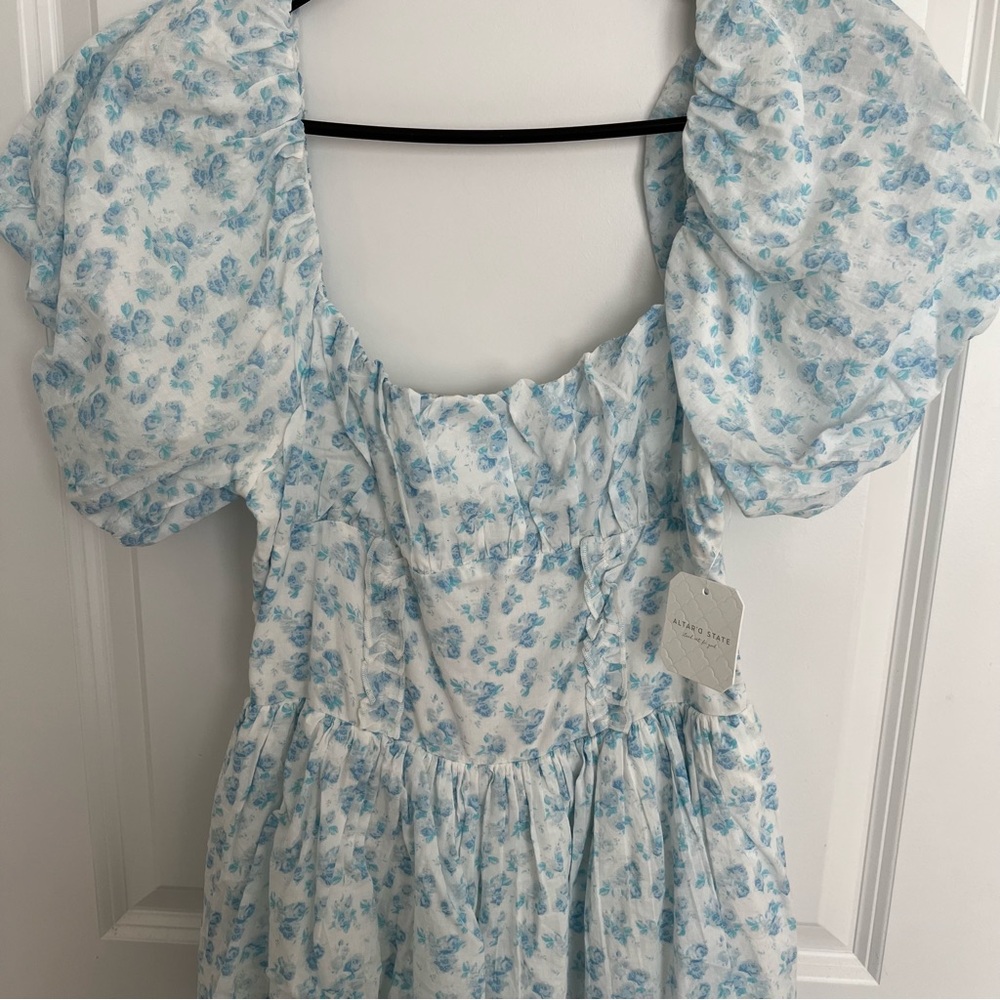 NEW Altar’d State Blue Floral Layered Maxi Dress Size Medium NWT - Picture 6 of 9